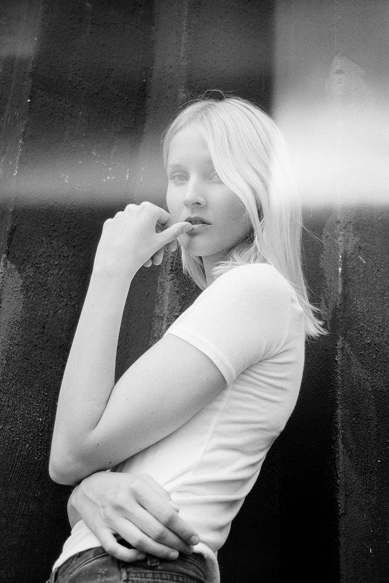 backyard_blackwhite_andreas-schoppel14